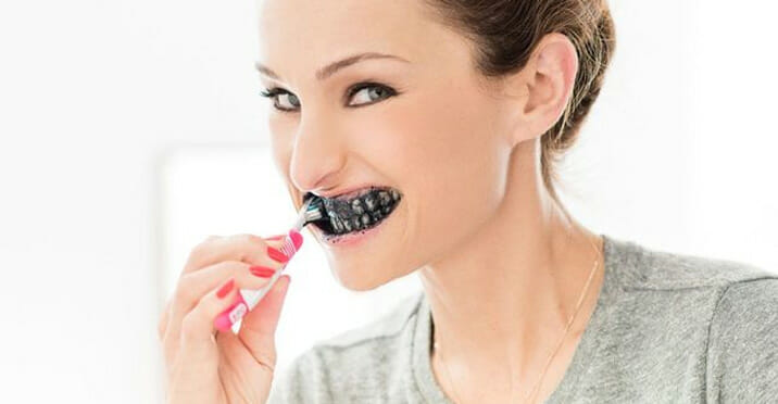 whitening-your-teeth-with-charcoal