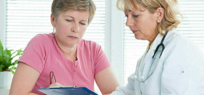 Patient tells the dental worker